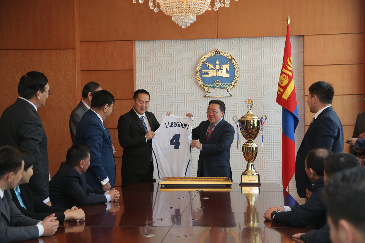 President Ts.Elbegdorj promises to support team sports