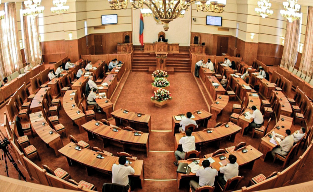 Парламентыг “солонгоруулах” сонгууль