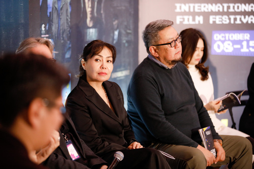 unuudur/image/2025/10/10/li9zeacrhf7hvsee/_7D_2049