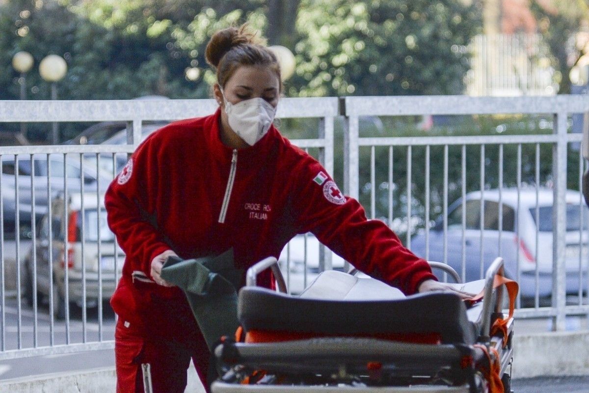 ЭСЯ: Итали Улсад 283 хүн халдвар авч, долоон иргэн нас барлаа