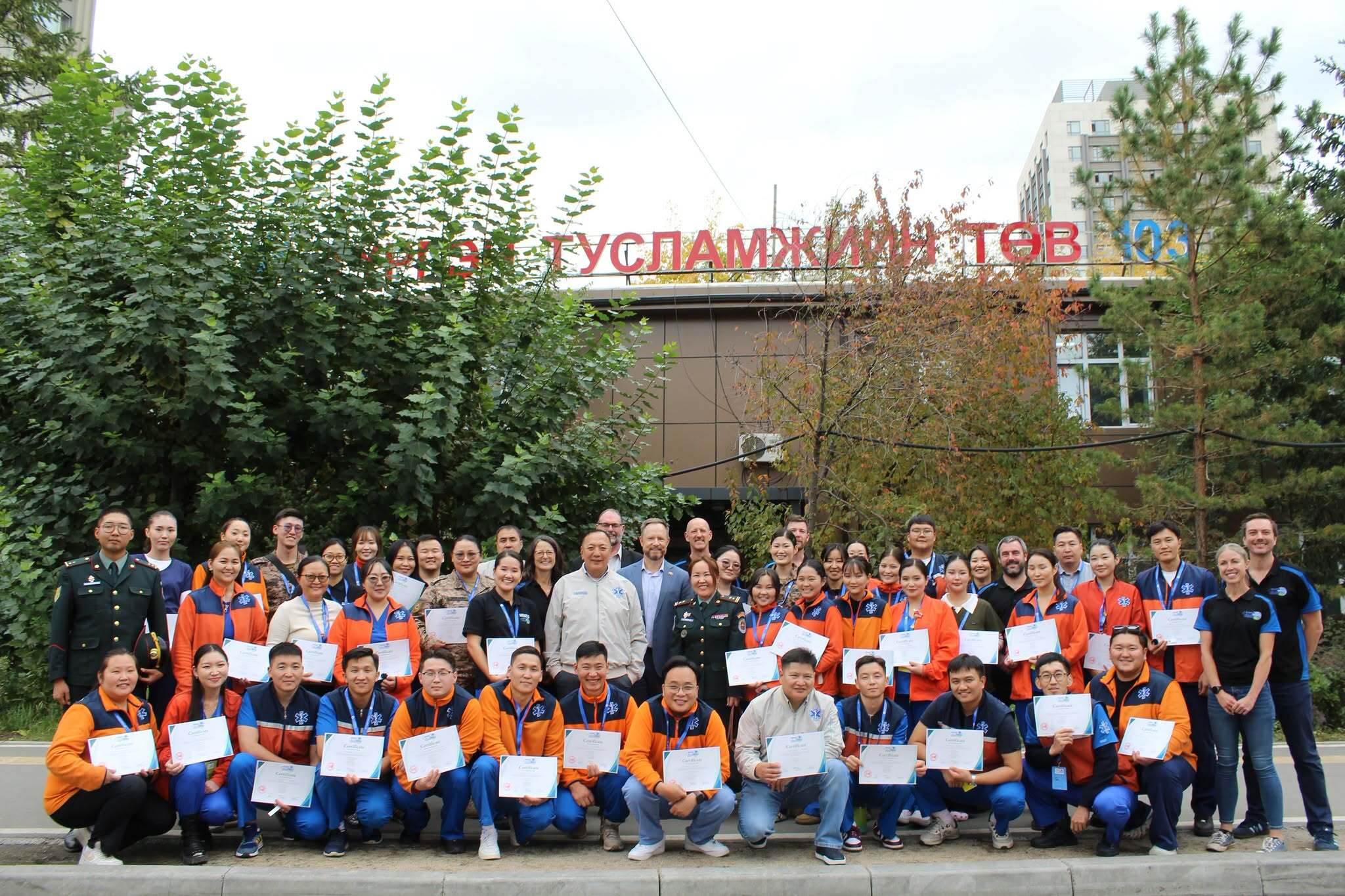 Олон Улсын “EMS Global Foundation” байгууллагатай хамтран зохион байгуулж буй эмч нарын сургалт амжилттай зохион байгуулагдлаа.