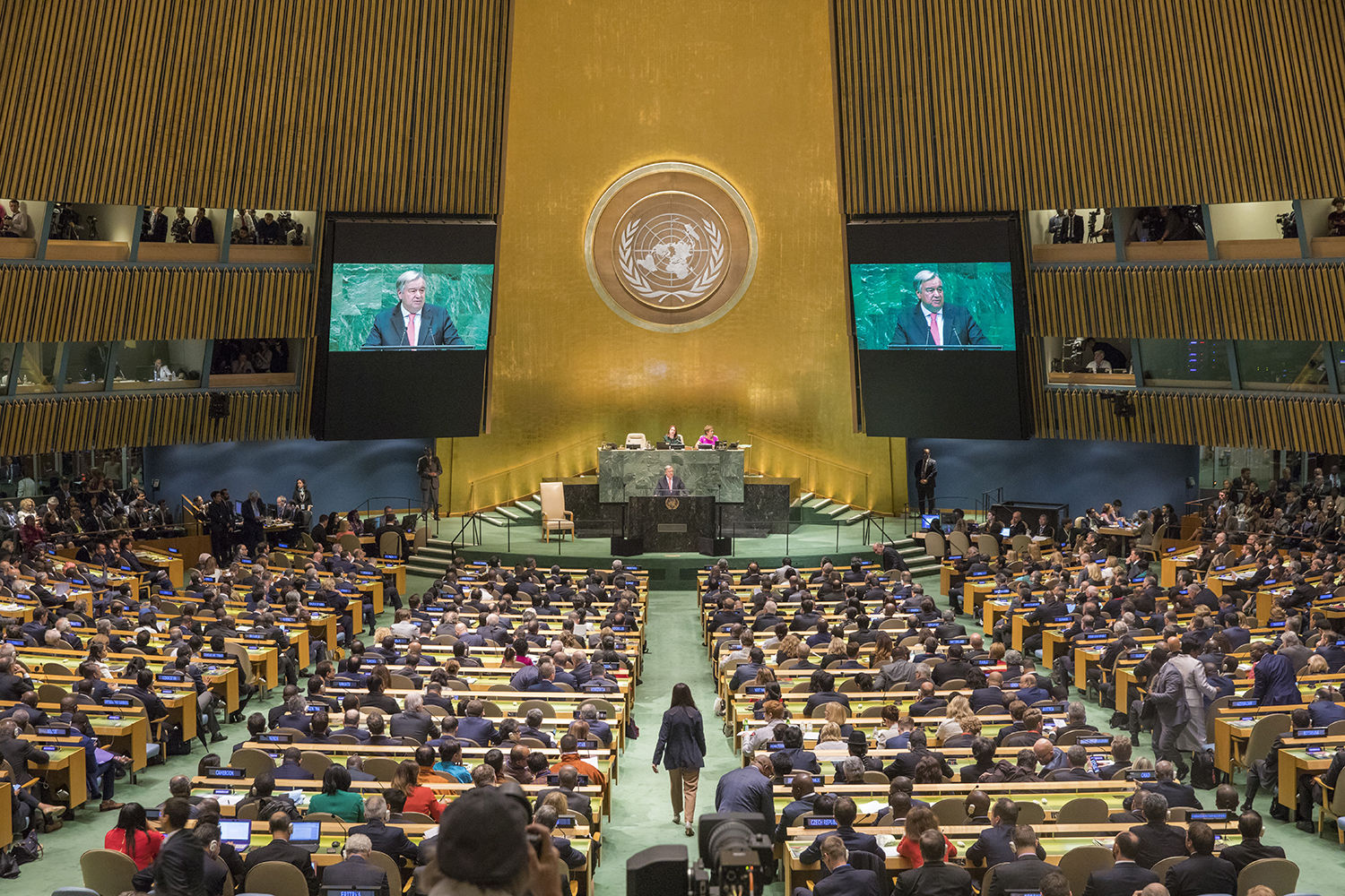 НҮБ-ын Ерөнхий ассамблейн 73 дугаар чуулганы Ерөнхий санал шүүмжлэл эхлэв. 