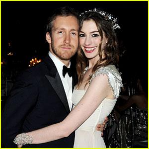 anne-hathaway-married-to-adam-shulman