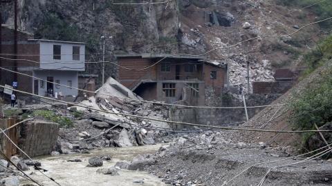 66663_china-landslide-reuters-670
