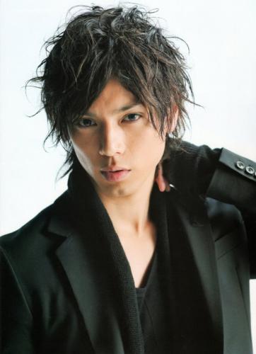 Japanese-Hairstyles-for-men_01