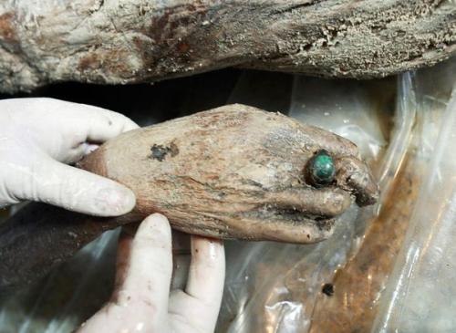 china-ming-dynasty-mummy-found-body_33098_600x450