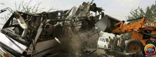 India-bus-accident-600x221