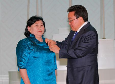 2012-05-31medee_big1