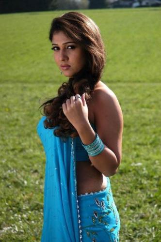 nayanthara-in-blue-sari