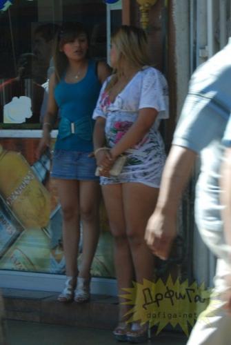 140964-429x640