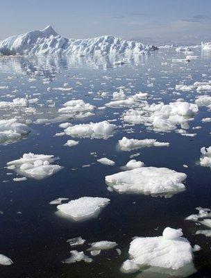 _62401223_icebergsarcticbbc