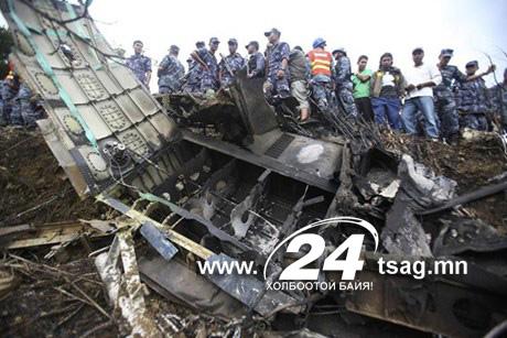 2941_nepal-plane-crash