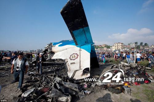 2941_nepal-plane-crash