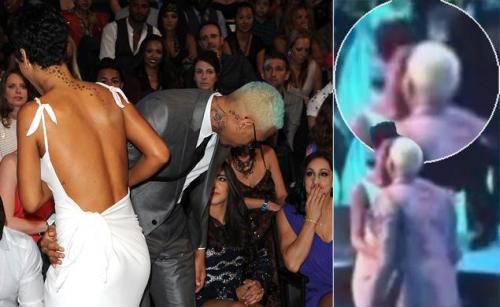 390-rihanna-0907