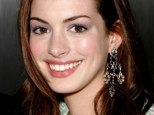 anne_hathaway_41