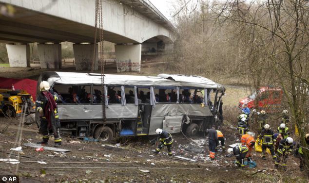 article-0-1948755D000005DC-103_634x377