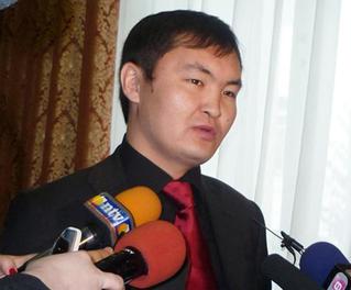 unurbayar-middle unurbayar-middle