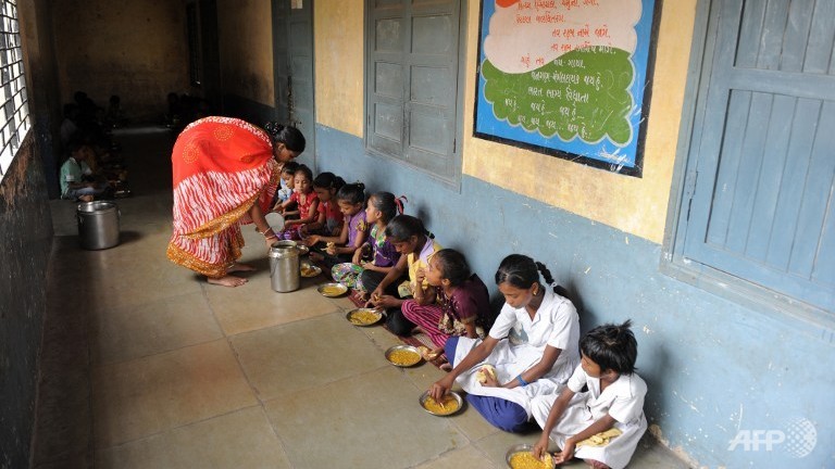 india-school-food