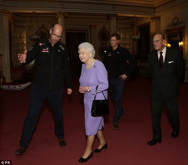 article-2506952-1964446F00000578-445_634x556