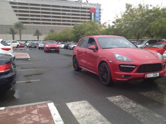 Dubai-parking-lot10-550x412