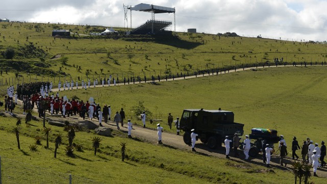131214062423-01-mandela-funeral-1214-horizontal-gallery