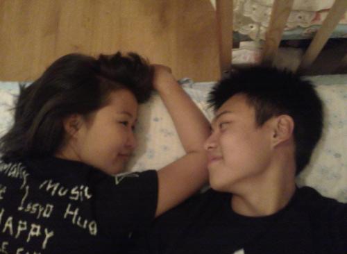 298895_271341716211000_6536596_n