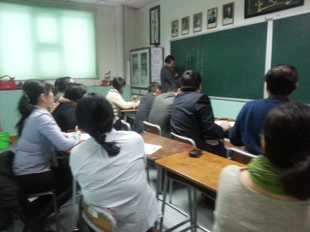 BDbuMRjCcAExlqB.jpg large