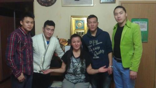 298895_271341716211000_6536596_n