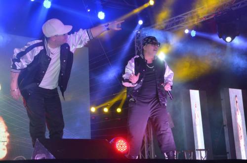 69203_310057639116737_29743523_n