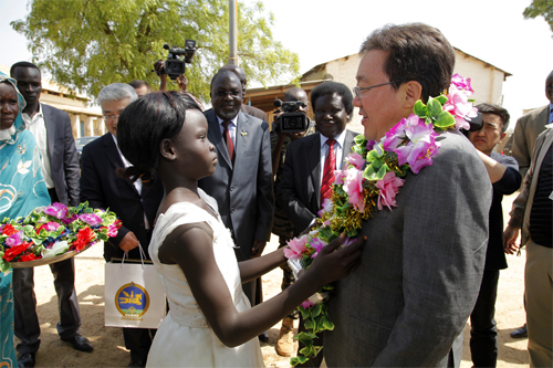 2013-02-16sudansur_big