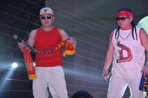 524944_310066372449197_1261968709_n