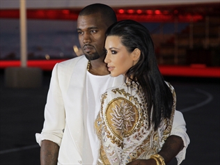520085-kim-kardashian-gives-birth-to-baby-girl