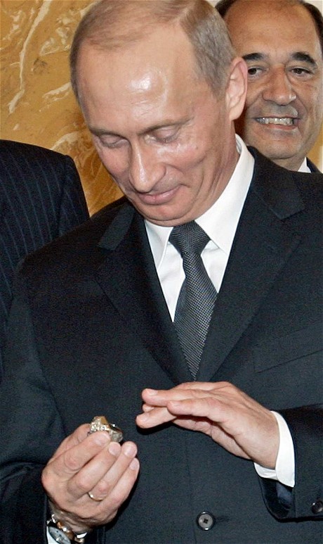 130616074846-putin-0516-story-top