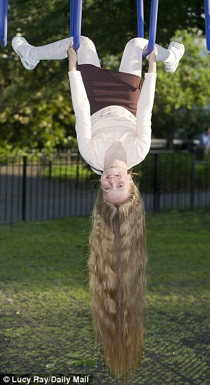 article-0-1A2D086A000005DC-508_634x859