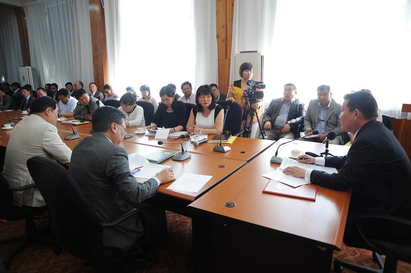 монгол наадам түргэн