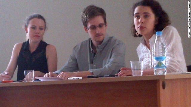 130712144222-edward-snowden-moscow-meeting-story-top