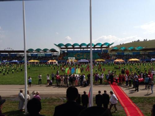 BR2dhCYCIAEWOGt.jpg large