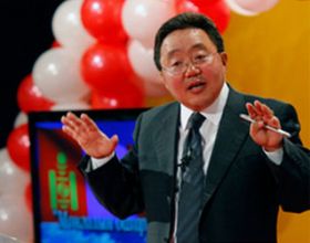 elbegdorj_hicheel-middle1 elbegdorj_hicheel-middle1