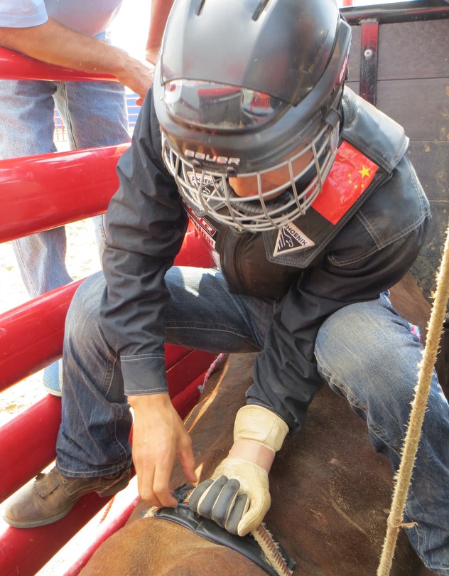 BN-FC886_1021cc_FR_20141021143121