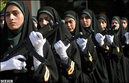 5_iran_police_women