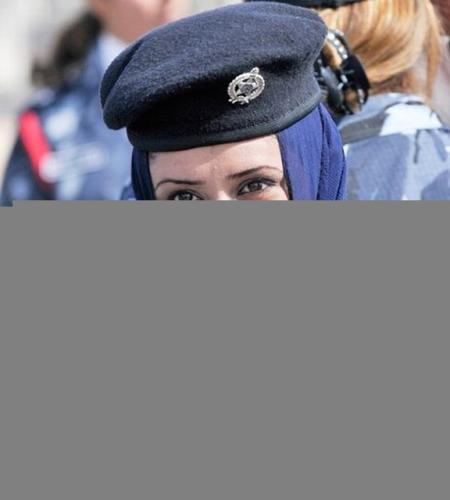 3_iraq_police_woman