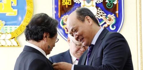 p195ad7jsanp61u1d192bdvbi5q1