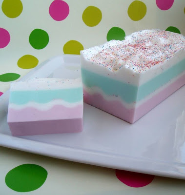 Modern_And_Creative_Soap_Designs__4
