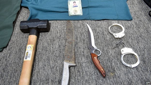 _78296659_024349185-1