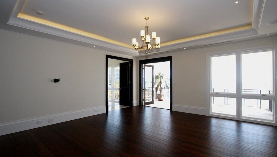 the-empty-master-bedroom