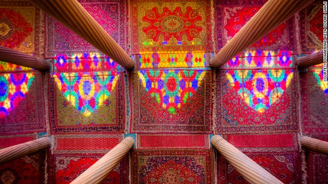 141024164808-amazing-iranian-mosque-photos-6-horizontal-gallery