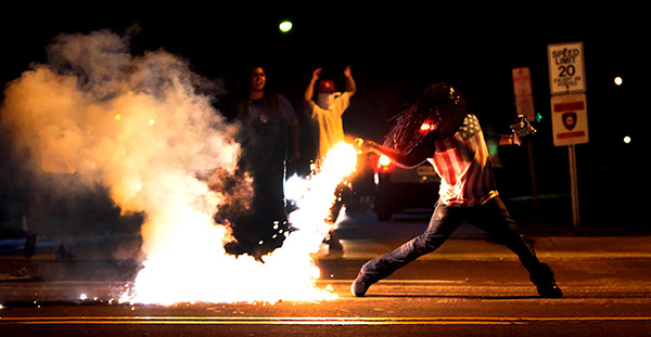 a99060_aptopix_police_shooting_missouri2