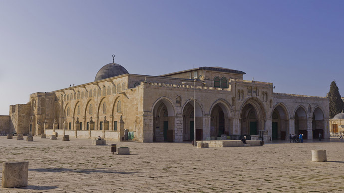 abbas-al-aqsa-mosque-aggression2.si.si