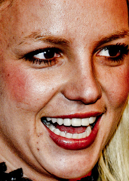 a98140_britneys_closeup