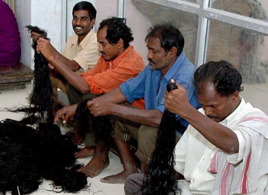 hair-tonsuring-India2-550x402